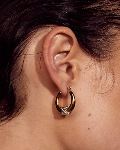Martina X Hoops