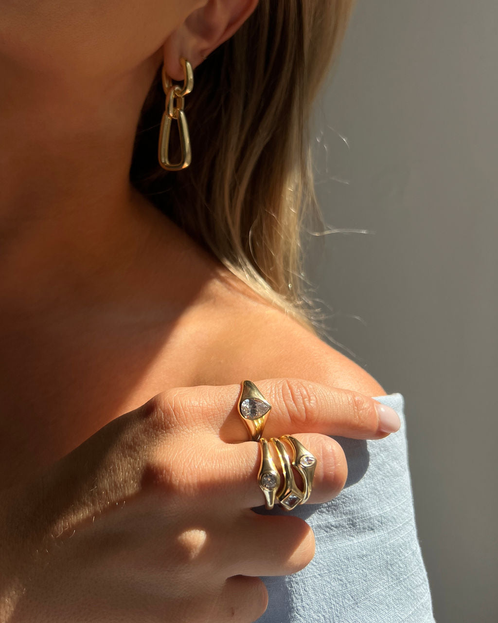 The Anais Loop Hoops