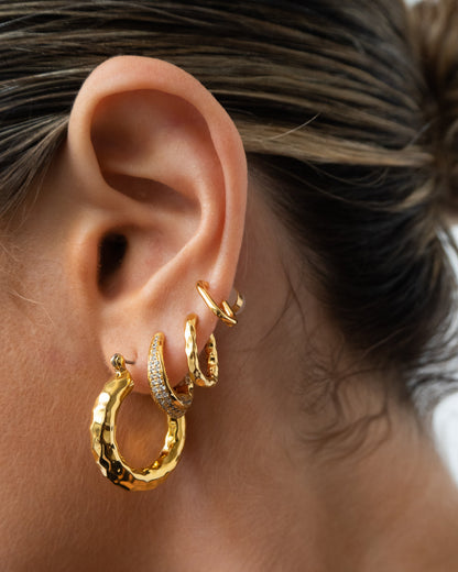 Hammered Chain Link Huggies- Gold